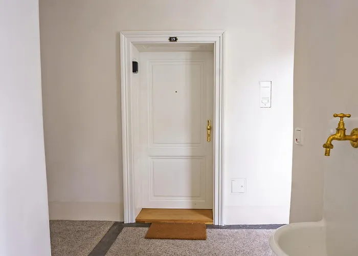 Barnabitengasse Apartment