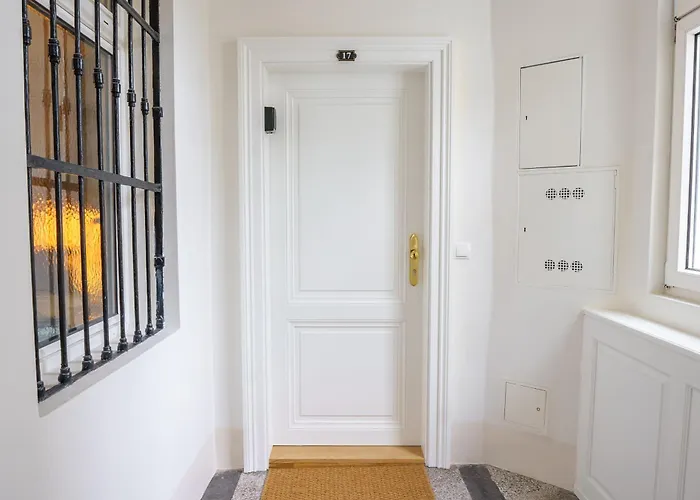 Barnabitengasse Apartment